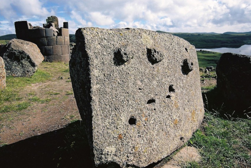 シュスターニ遺跡 Sillustani ruinas 3